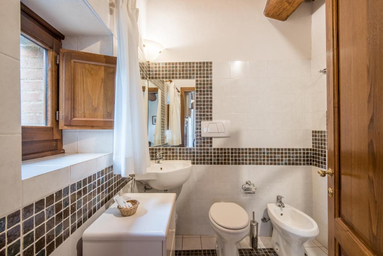 Agriturismo La Ferrozzola Кастелина ин Кианти Екстериор снимка